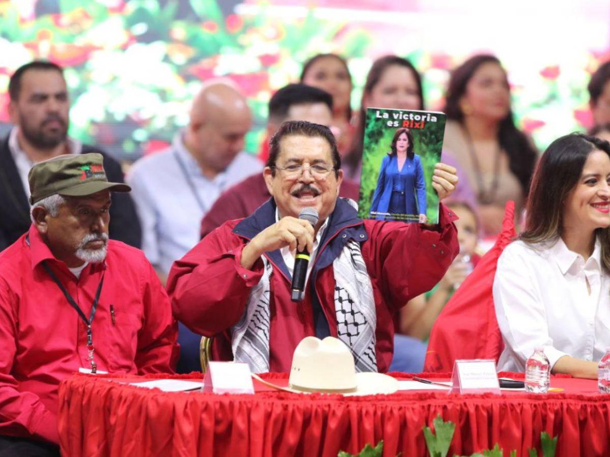 El nieto con el sombrero, figuras que resurgen y polémica revista: curiosidades en asamblea de Libre