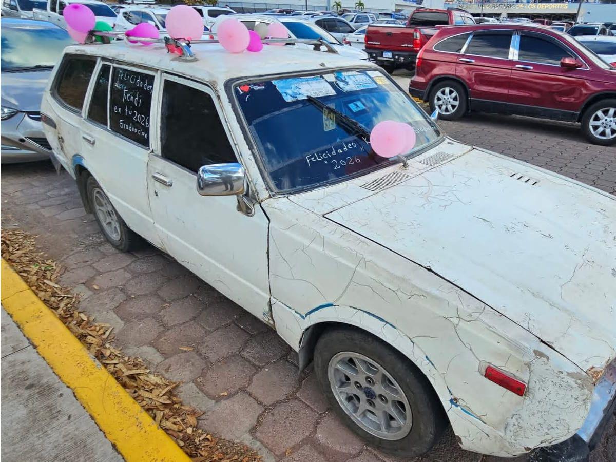 Celebraciones emotivas, orgullo y esfuerzo: más de 1,500 universitarios reciben su título