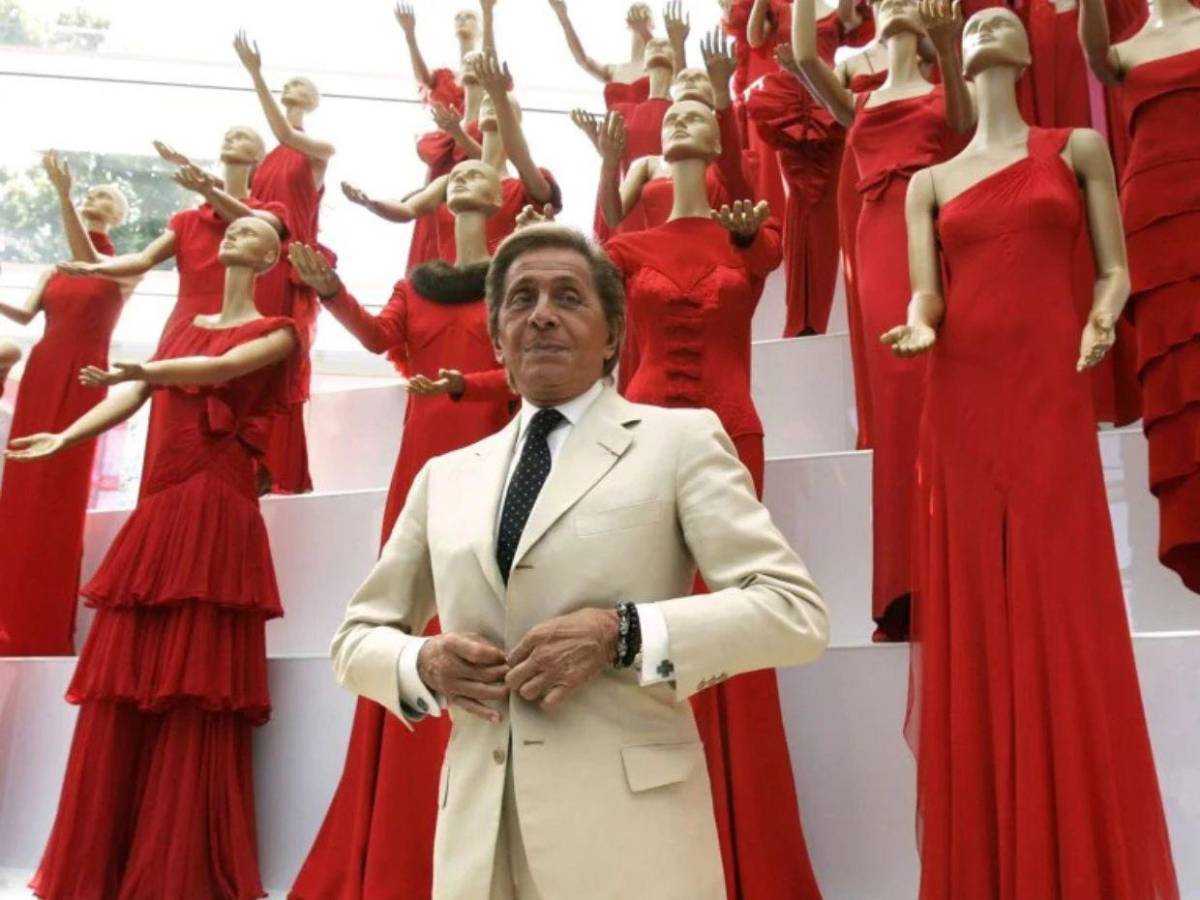 Las claves de Valentino: El genio que vistió a Jackie Kennedy y creó un imperio