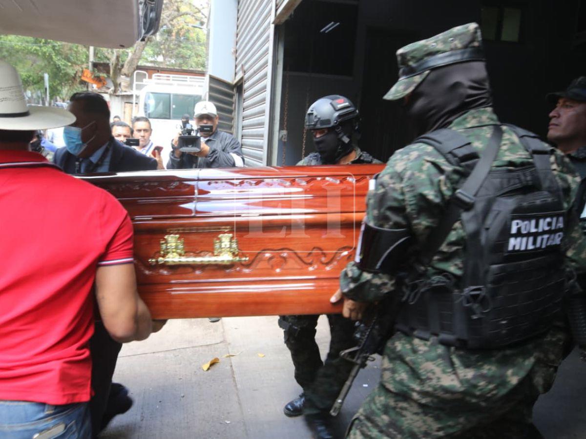 “Hoy cayó un compañero: así retiraron el cuerpo del militar asesinado en la Villa Unión