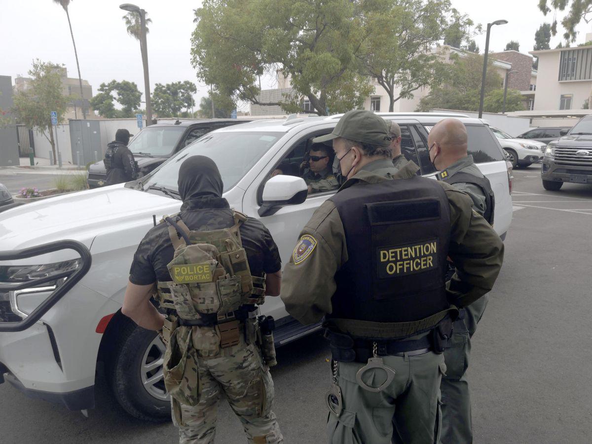 Henry, menor hondureño detenido por ICE: se refugió en un cobertizo tras deportación de su madre Henry, menor hondureño detenido por ICE: se refugió en un cobertizo tras deportación de su madre