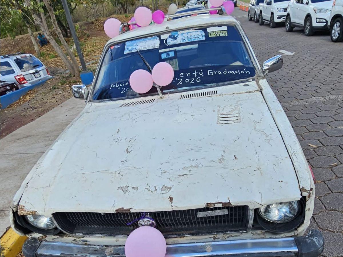 Celebraciones emotivas, orgullo y esfuerzo: más de 1,500 universitarios reciben su título