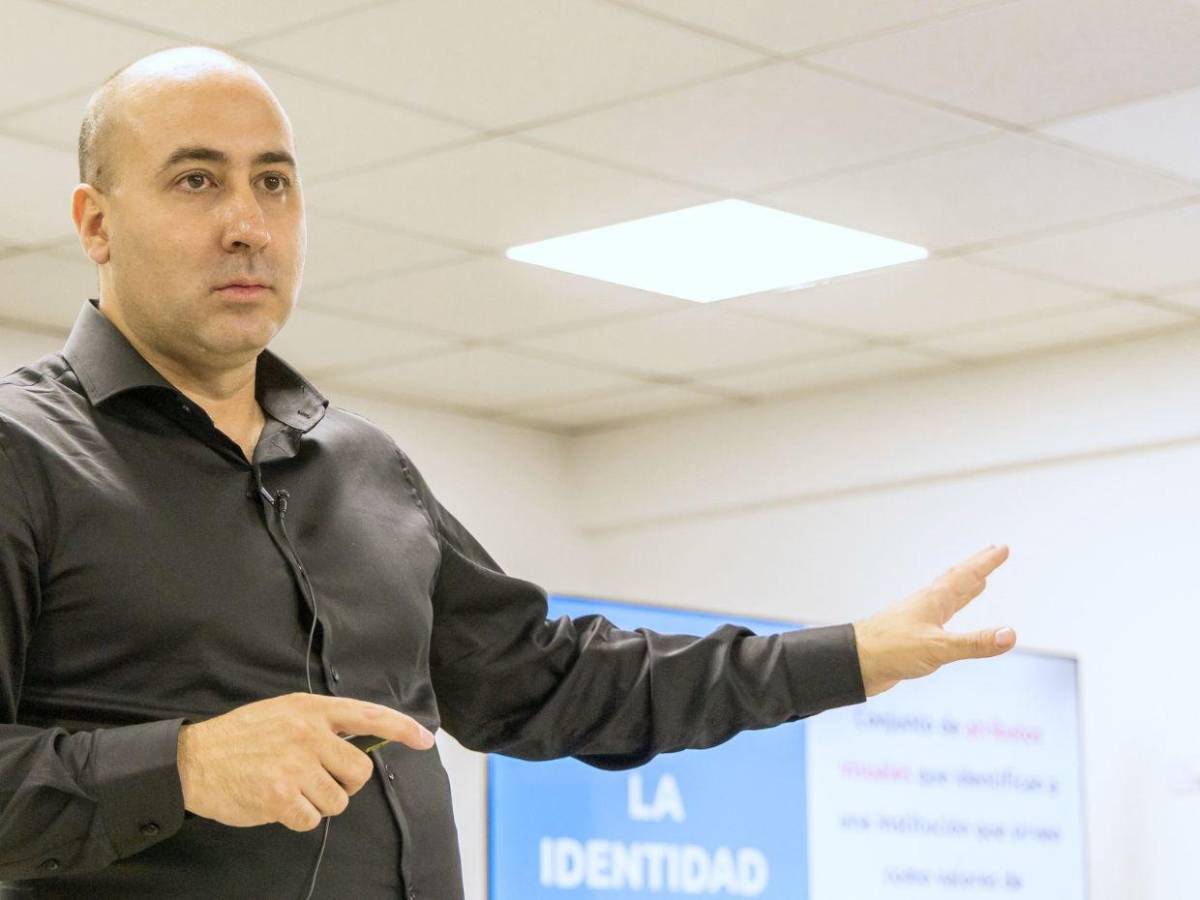 ¿Quién es Fernando Cerimedo, asesor de campaña del Partido Nacional arrestado en Bolivia?