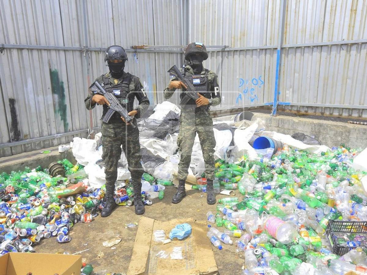 Encuentran droga oculta entre la basura de la Gran Central Metropolitana