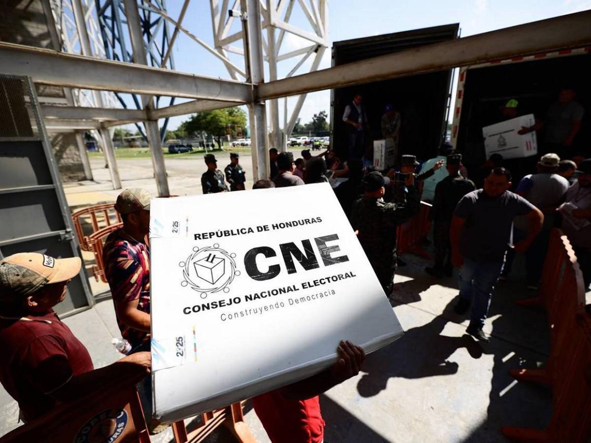 Material electoral ya llegó a SPS para ser distribuido en municipios de Cortés