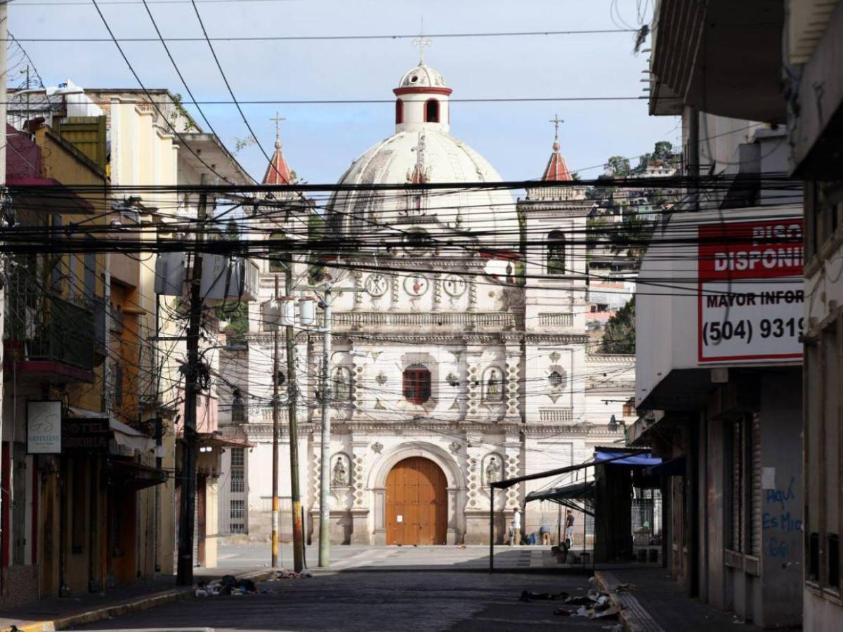 Las calles de Tegucigalpa y Comayagüela lucen tranquilas este 1 de enero de 2026