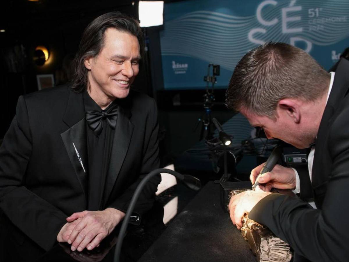 Jim Carrey ¿clon, doble o el actor de siempre? La última conspiración en redes sociales