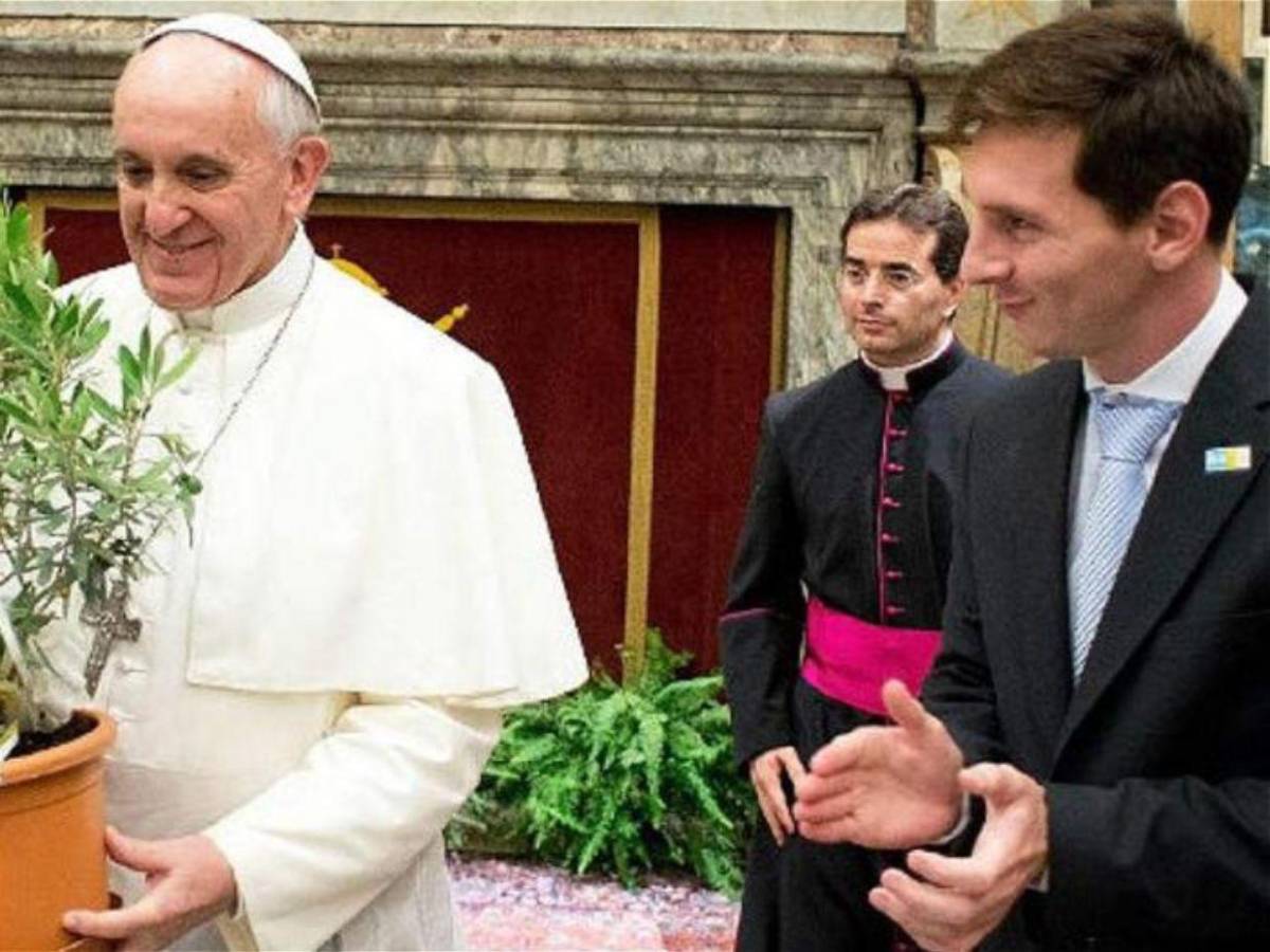 Messi, Modrić y otros 'cracks' del fútbol que conocieron al papa Francisco Messi, Modrić y otros 'cracks' del fútbol que conocieron al papa Francisco