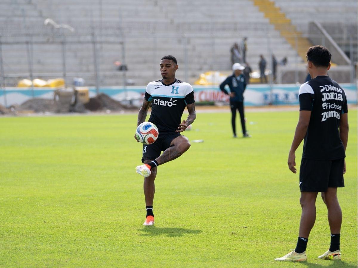 ¿Pelones? Palma sorprende en entreno de Honduras antes de enfrentar a Costa Rica