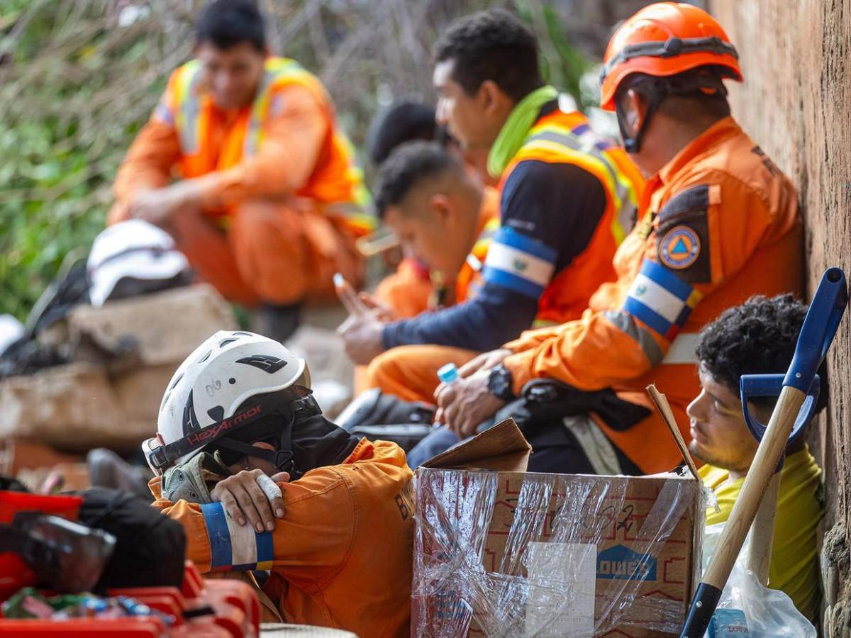 Las imágenes más impactantes a seis días de los terremotos en Venezuela