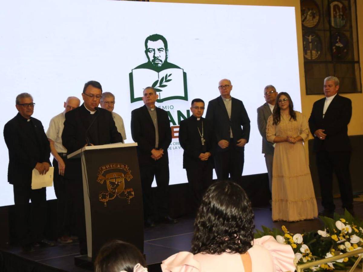 Como reconocimiento y homenaje, iglesia Católica lanza primera edición del Premio Juan López