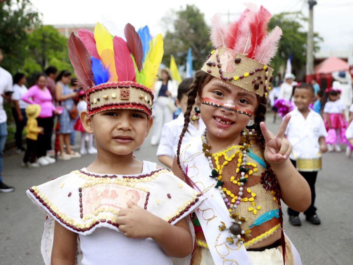 ¡Las mejores ocurrencias! Los alumnos que pusieron a volar la imaginación en los desfiles