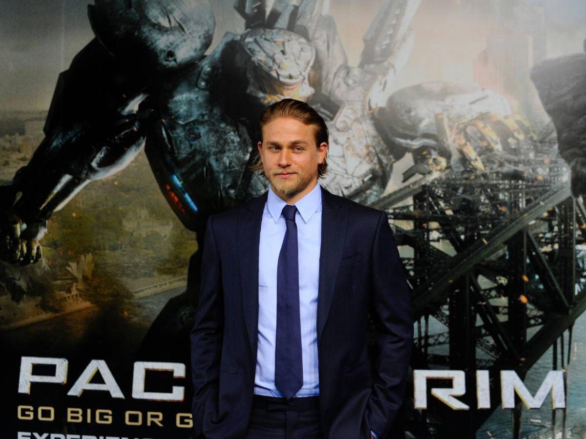 Charlie Hunnam y los retos físicos y emocionales para ser Ed Gein