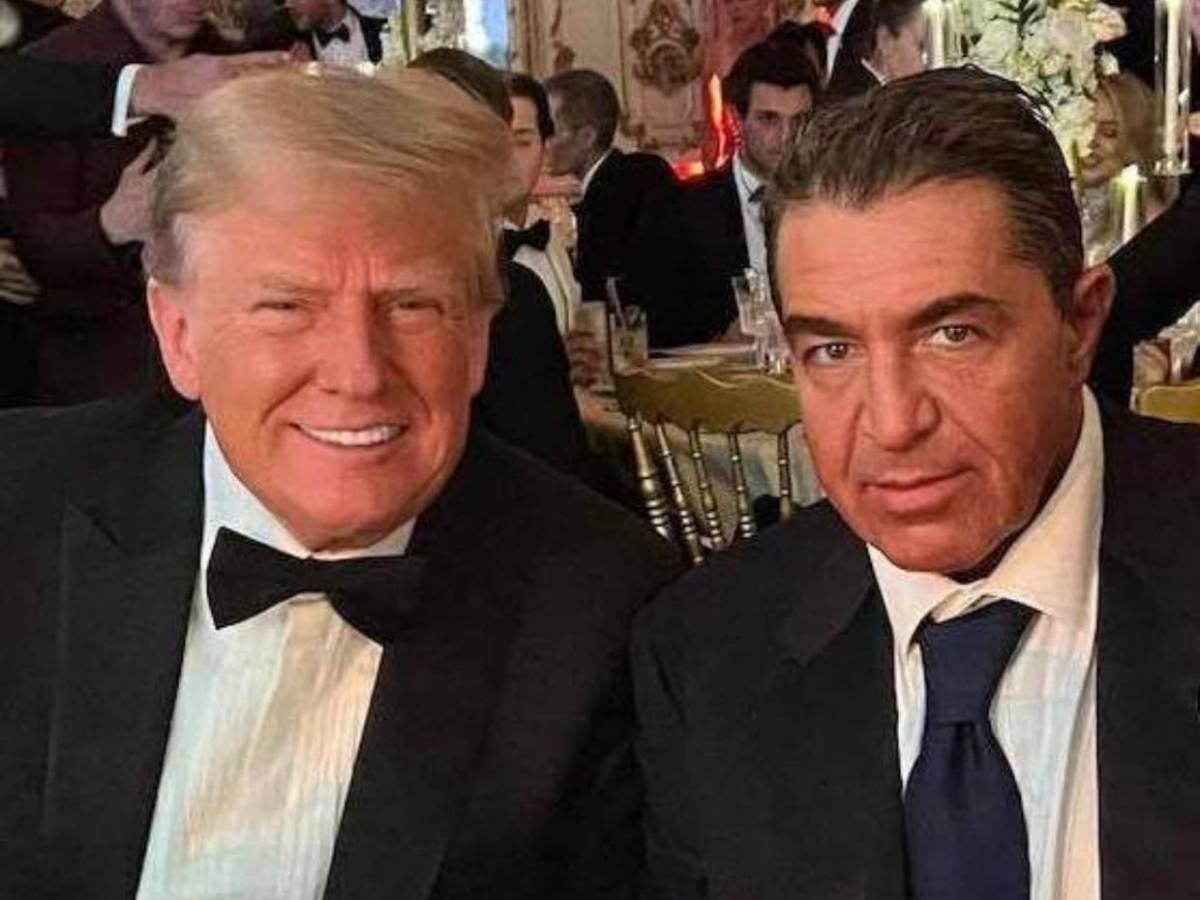 Amigo de Trump habría pedido ayuda para deportar a su expareja y quedarse con su hijo