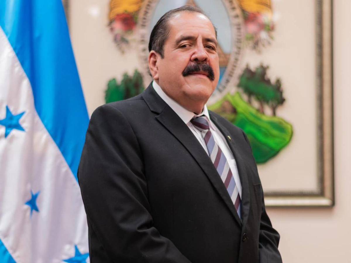 Silencio y sin avances tras un año de que Carlos Zelaya admitiera que se reunió con narcos