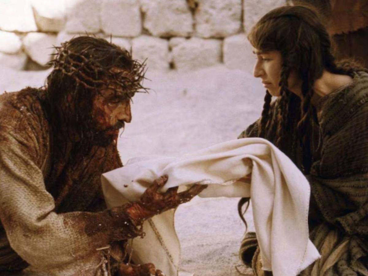 Un rayo, un latigazo y una infección pulmonar: lo sufrido por Jim Caviezel durante el rodaje de “La pasión de Cristo”