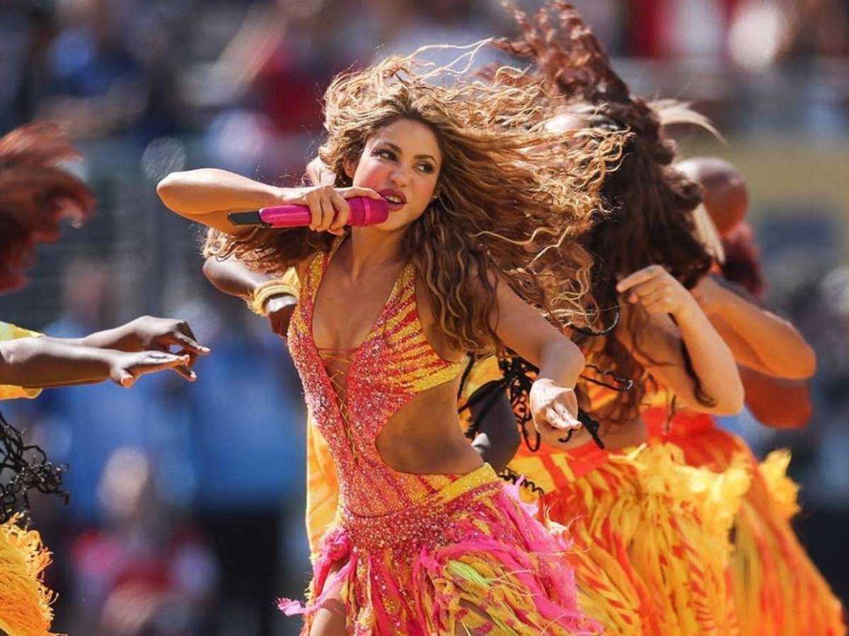 ¡Con 200,000 cristales! Detalles del lujoso vestido de Shakira en la final del Mundial 2026