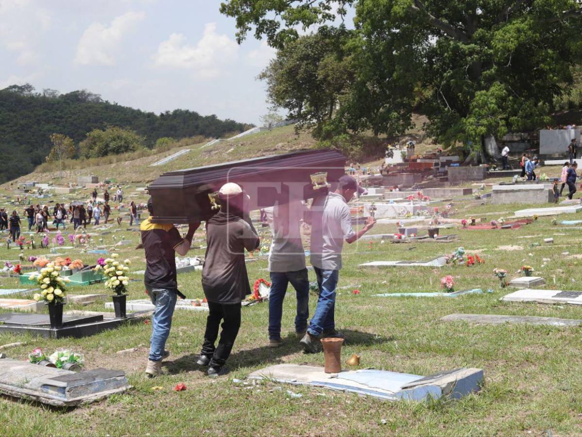 A un año de cumplir su sueño: Sepultan a Marvin Fernández, estudiante de Derecho asesinado en SPS