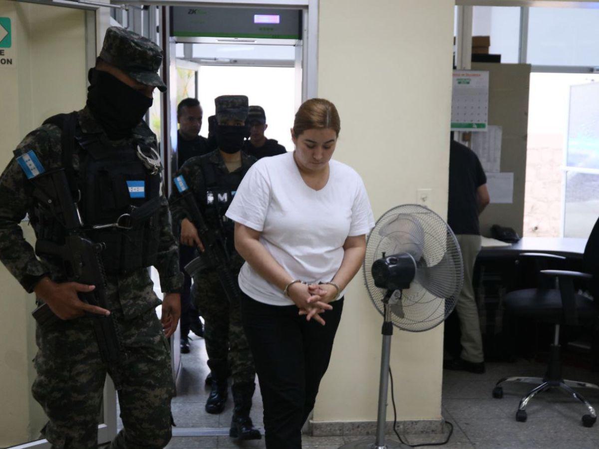 Nelson Márquez llegó gritando “¡Viva Honduras!” a audiencia por millonario fraude contra el Estado