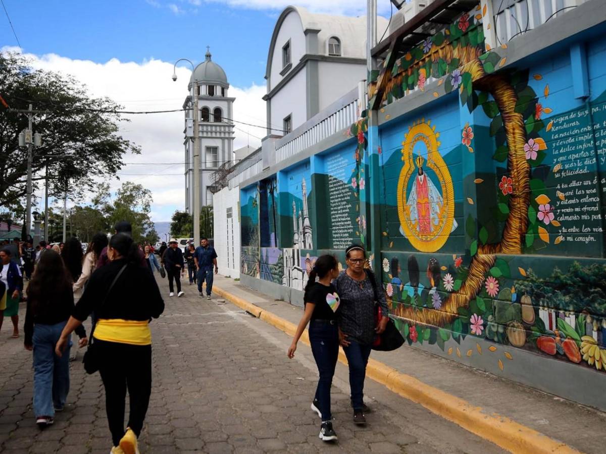 Un ambiente de alegría y sabor impera en la Feria de Suyapa