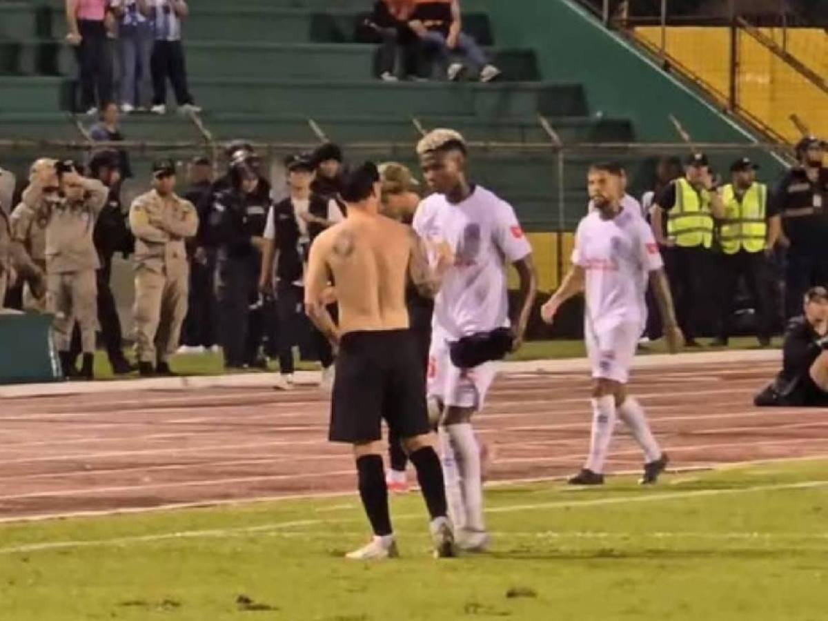 ¡Son tres! Fubolistas hondureños que se quedaron con la camisa de Messi ¡Son tres! Fubolistas hondureños que se quedaron con la camisa de Messi