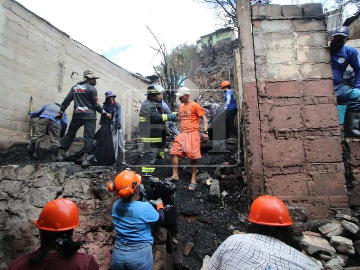Solo escombros quedaron tras incendio en barrio San Martín; familias quedan sin hogar