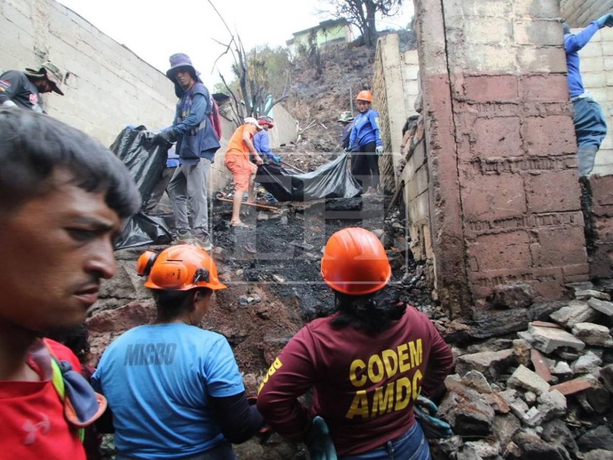 Solo escombros quedaron tras incendio en barrio San Martín; familias quedan sin hogar