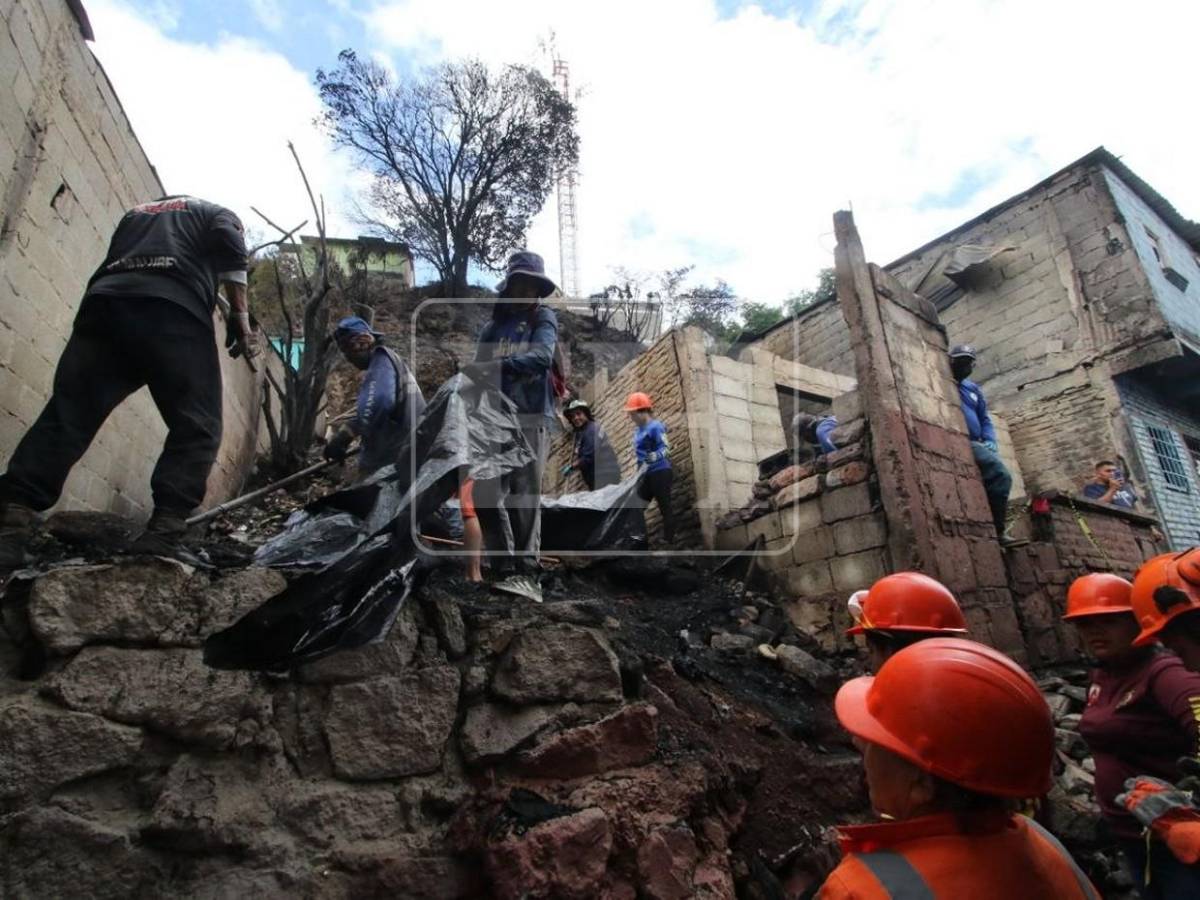 Solo escombros quedaron tras incendio en barrio San Martín; familias quedan sin hogar