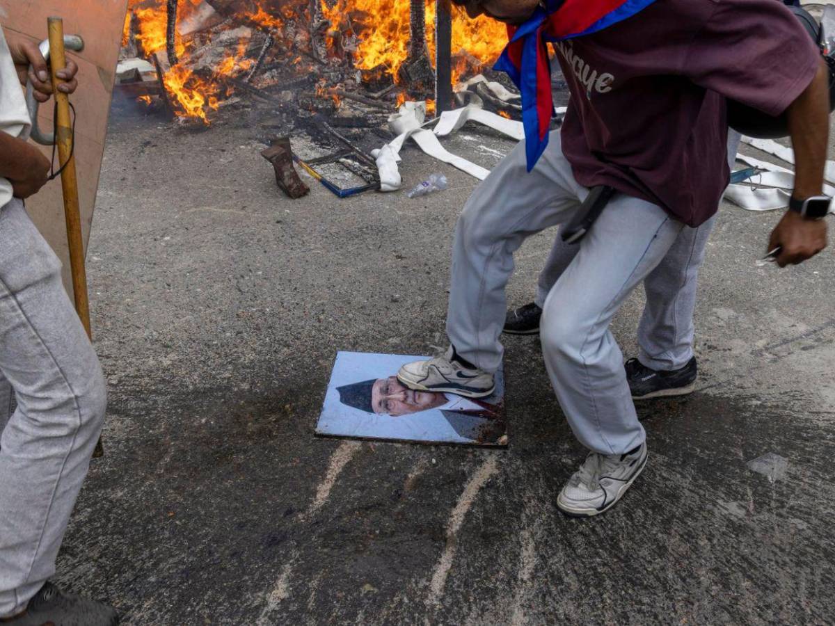 Las 48 horas que incendiaron Nepal: cronología del pandemonio