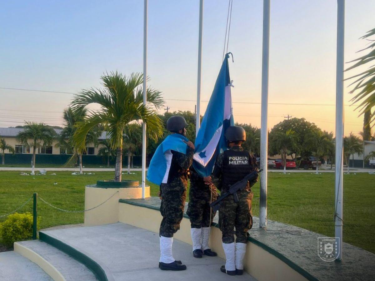 Honduras celebra el Día de la Bandera con izadas en distintas regiones del país