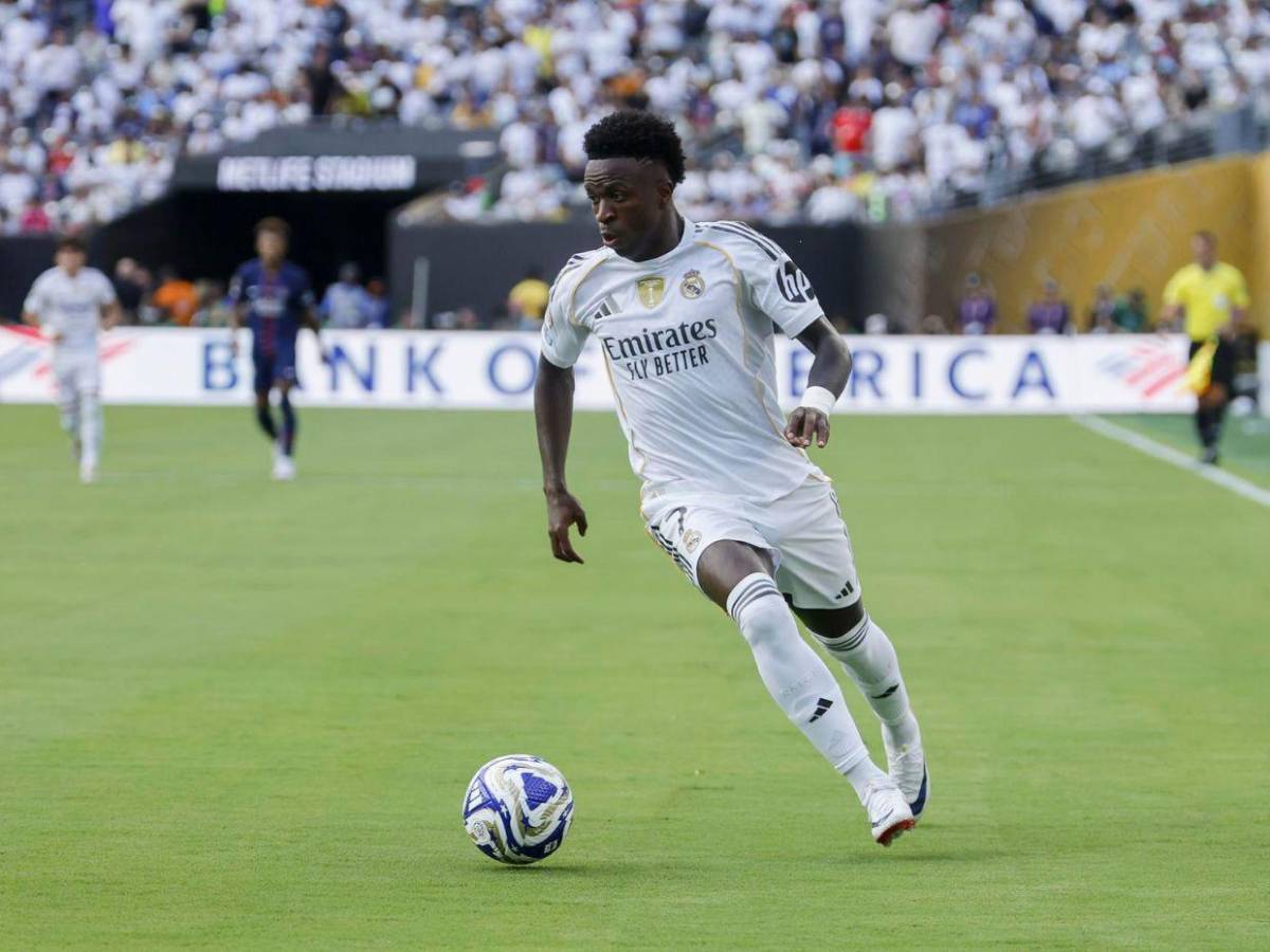 ¡Cracks! ¿Quiénes son los candidatos oficiales al Balón de Oro 2025?