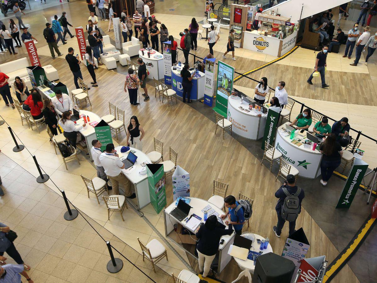 Exitosa segunda Feria de Préstamos organizada por diario EL HERALDO