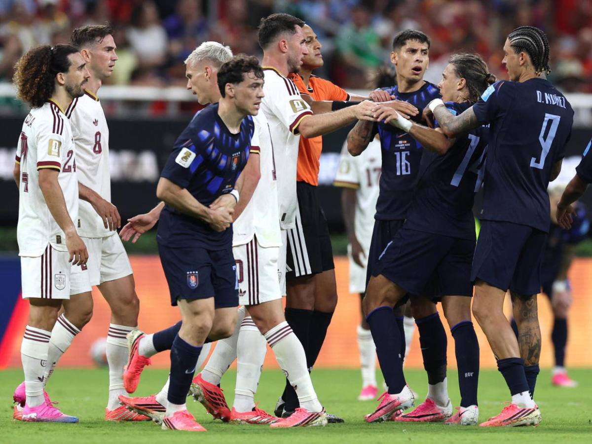 Hijo de exjugador de Olimpia se vuelve loco en el Mundial 2026: lo tuvieron que detener sus compañeros