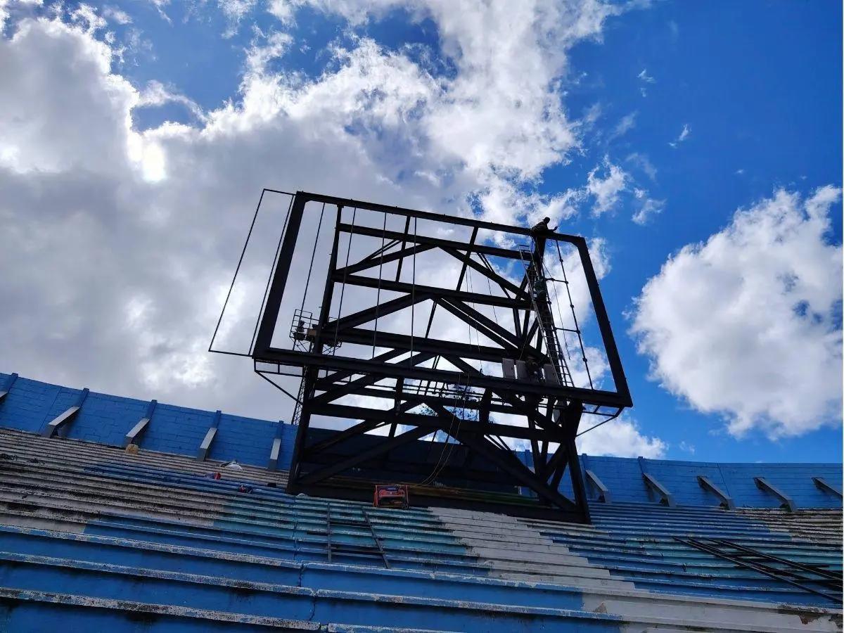 Anuncian fecha que estará lista la pantalla del estadio Nacional: Marca y el país que la donó