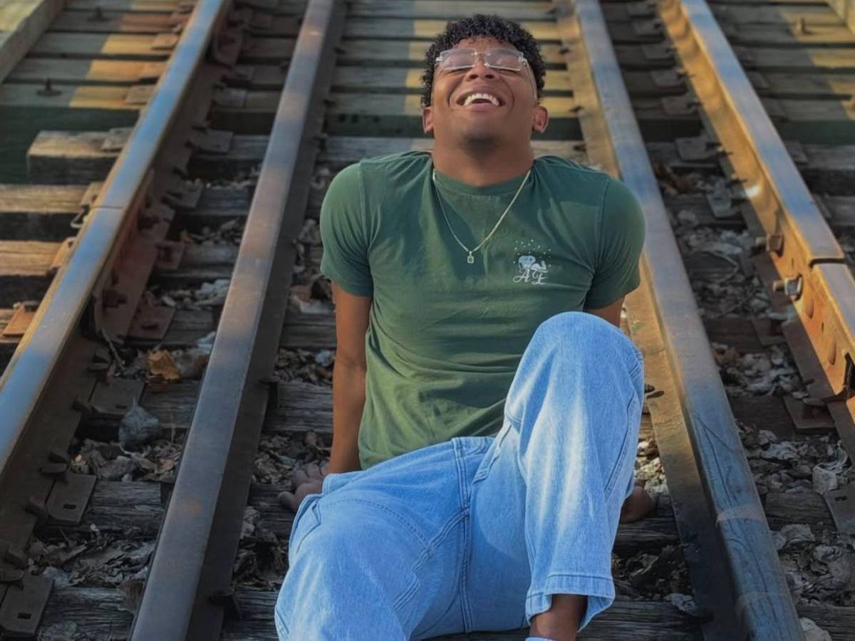 “No es mi color de piel, es lo que transmito”: Joseth Sanders, el hondureño que brilla en TikTok