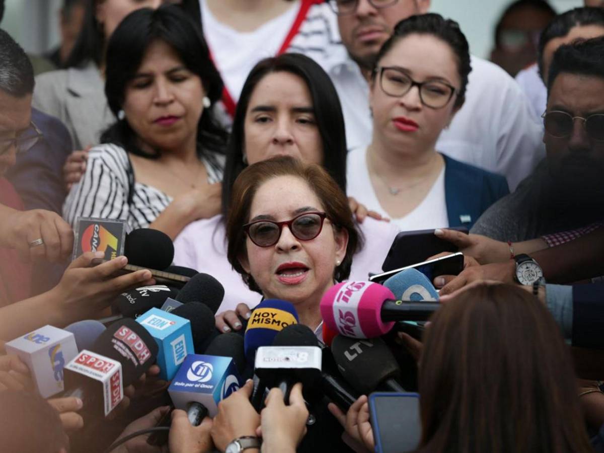 Gobierno denuncia “componente político” en Lista Engel que incluye a magistrada de la CSJ Gobierno denuncia “componente político” en Lista Engel que incluye a magistrada de la CSJ