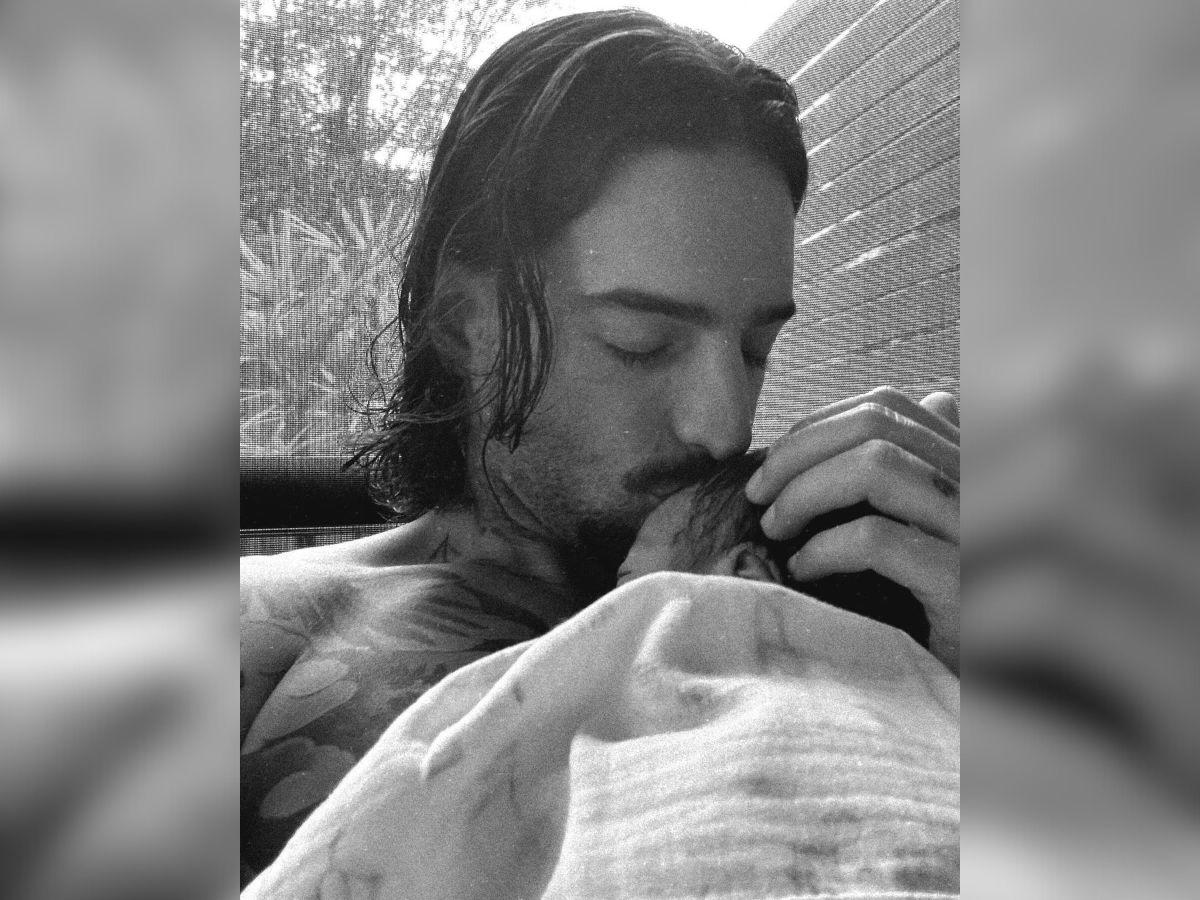 Maluma mostró un poco de su pequeña hija.
