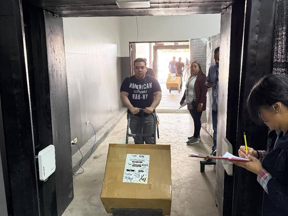 Arranca fase final: CNE entra en periodo intenso de preparación de material electoral