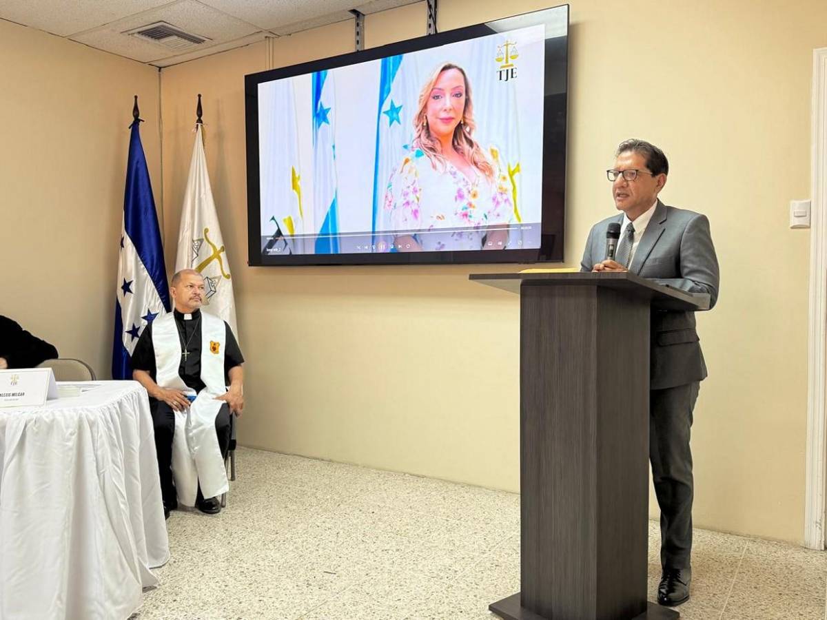 Inauguran Salón de Pleno del TJE en memoria de magistrada Miriam Barahona