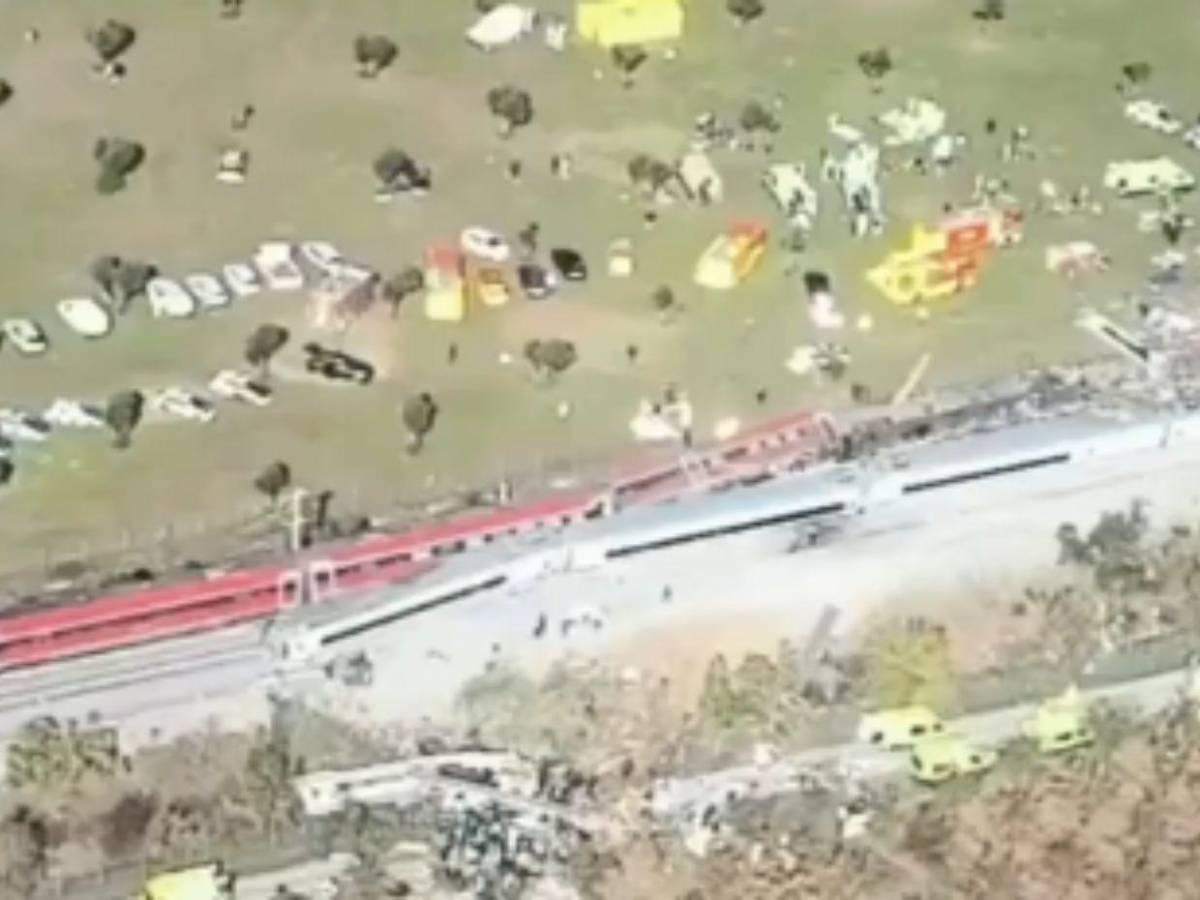 Las primeras imágenes de accidente de trenes en Toledo, que ya deja unos 64 muertos