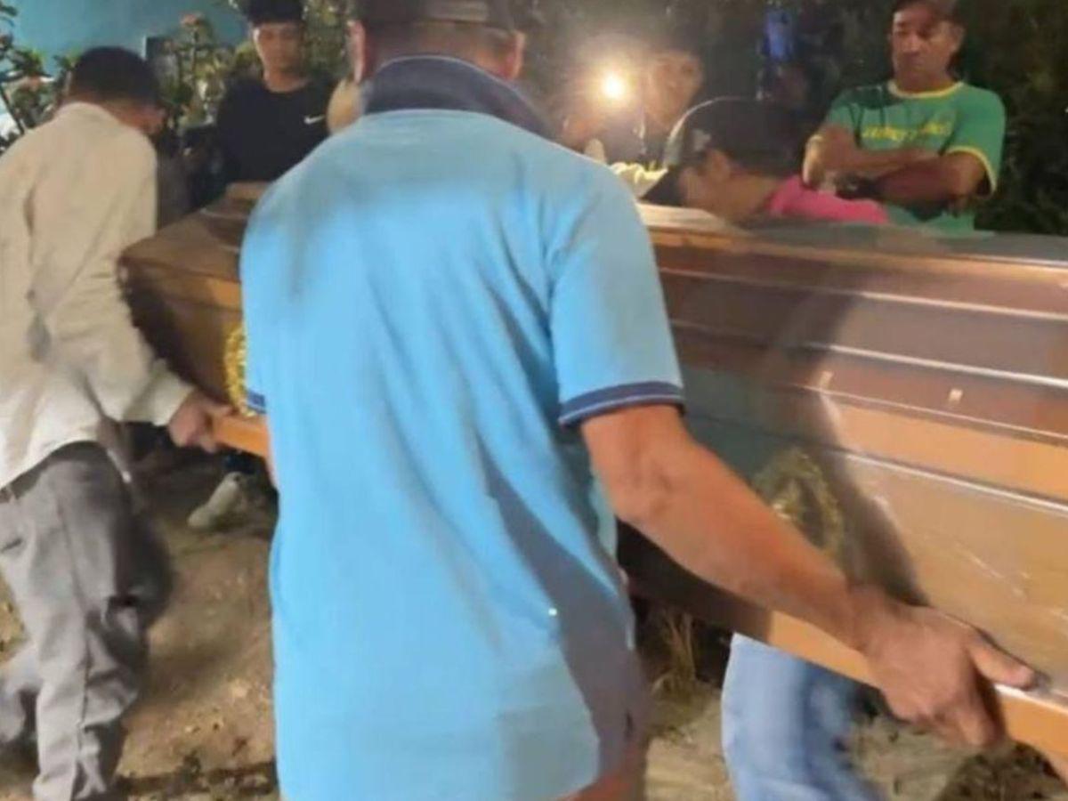 Fany viajó con su hijo para visitar a sus padres: víctima del brutal accidente de bus en Copán