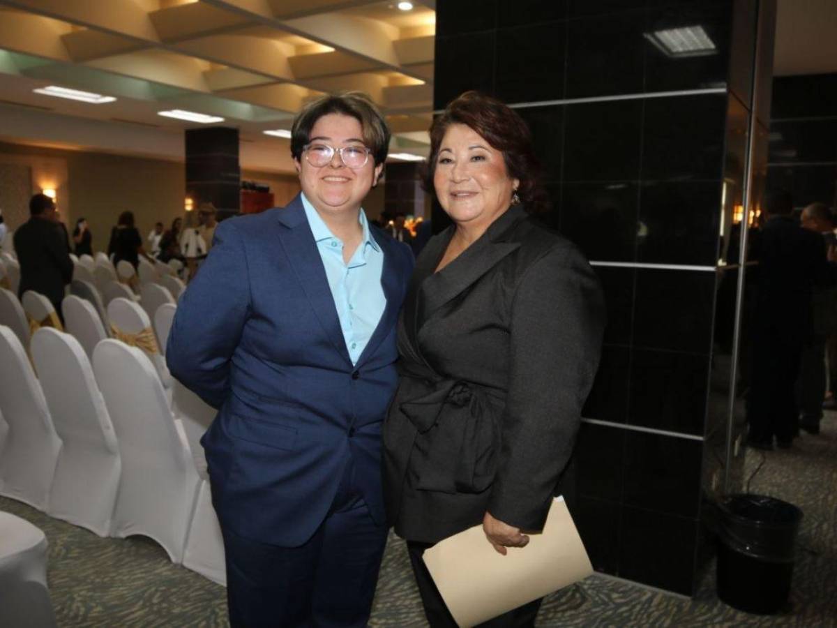 Pide condiciones dignas y un salario justo para el gremio: Lucía Alvarado recibe el Álvaro Contreras 2026