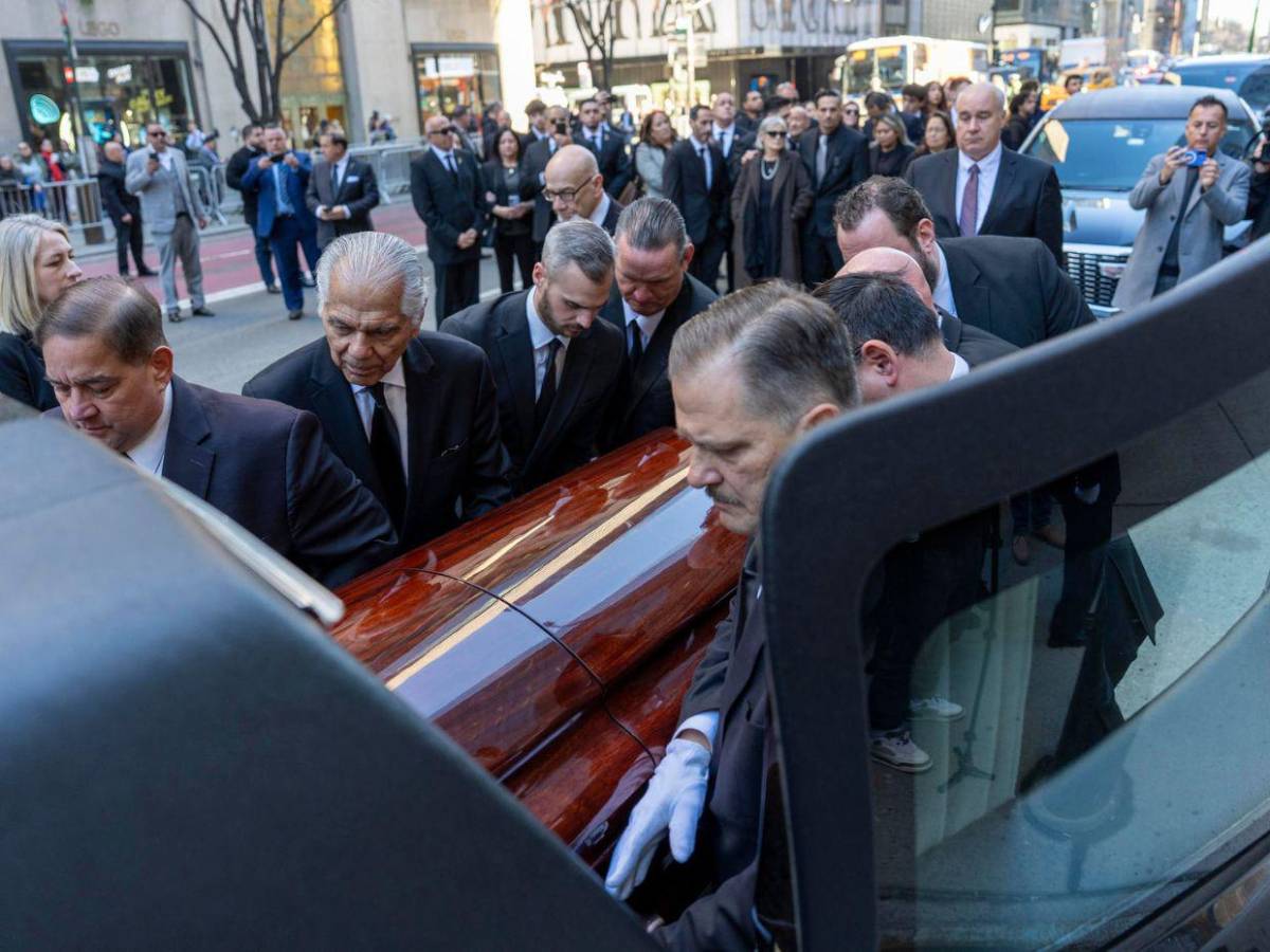 Con una misa pública dan último adiós a Willie Colón, la leyenda de la salsa