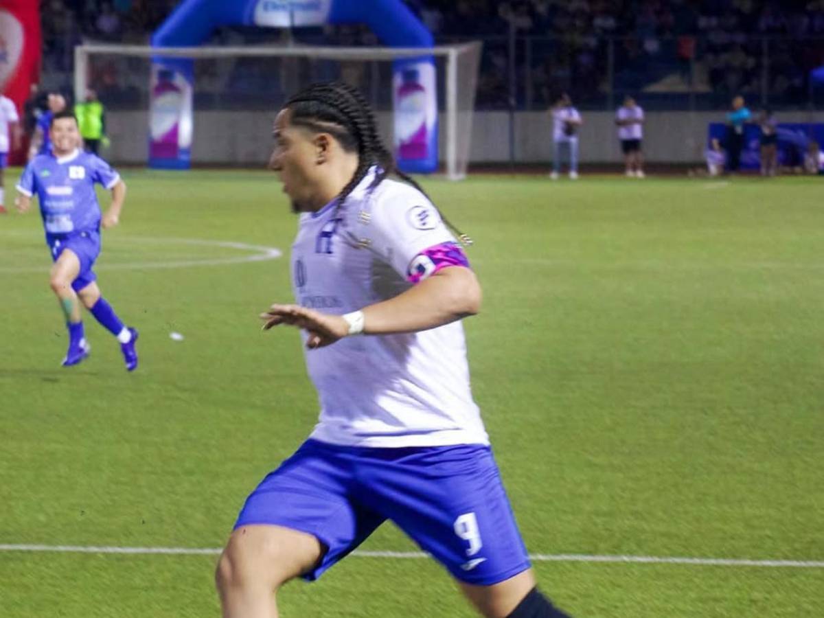 Futbolista de Liga Nacional pide jugar en la selección hondureña de tiktokers: Supremo responde