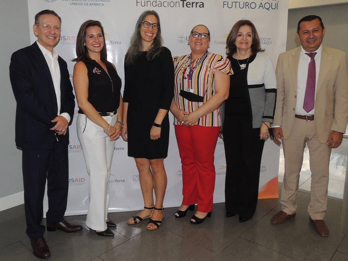 Fundación Terra y USAID a través de su Proyecto Creando Mi Futuro Aquí firman alianza para fortalecer la educación de la juventud en Honduras
