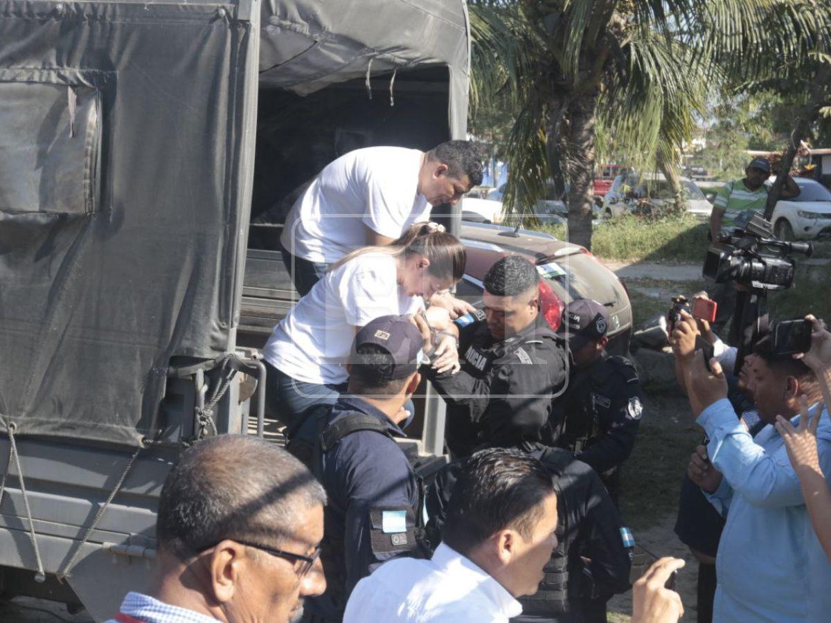 Trasladan a los juzgados a Ángel y Gina, amigos que habrían asesinado a pareja en Yoro