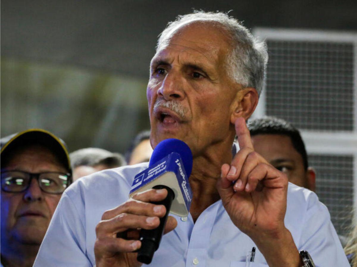 Instituciones a ciegas: ¿por qué no habrá transición entre el gobierno de Castro y el de Asfura?