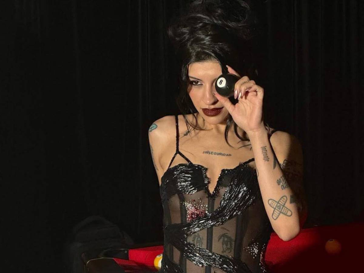 Nodal pone en duda a Cazzu: ¿En qué gasta la millonaria pensión de su hija?