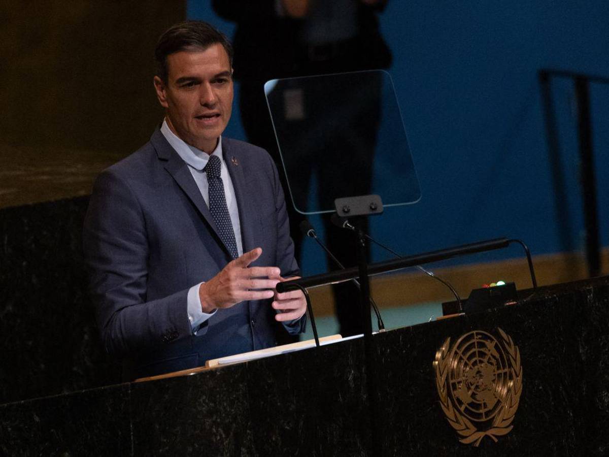 Presidente del gobierno español dice que es “justicia social” que los ricos paguen más