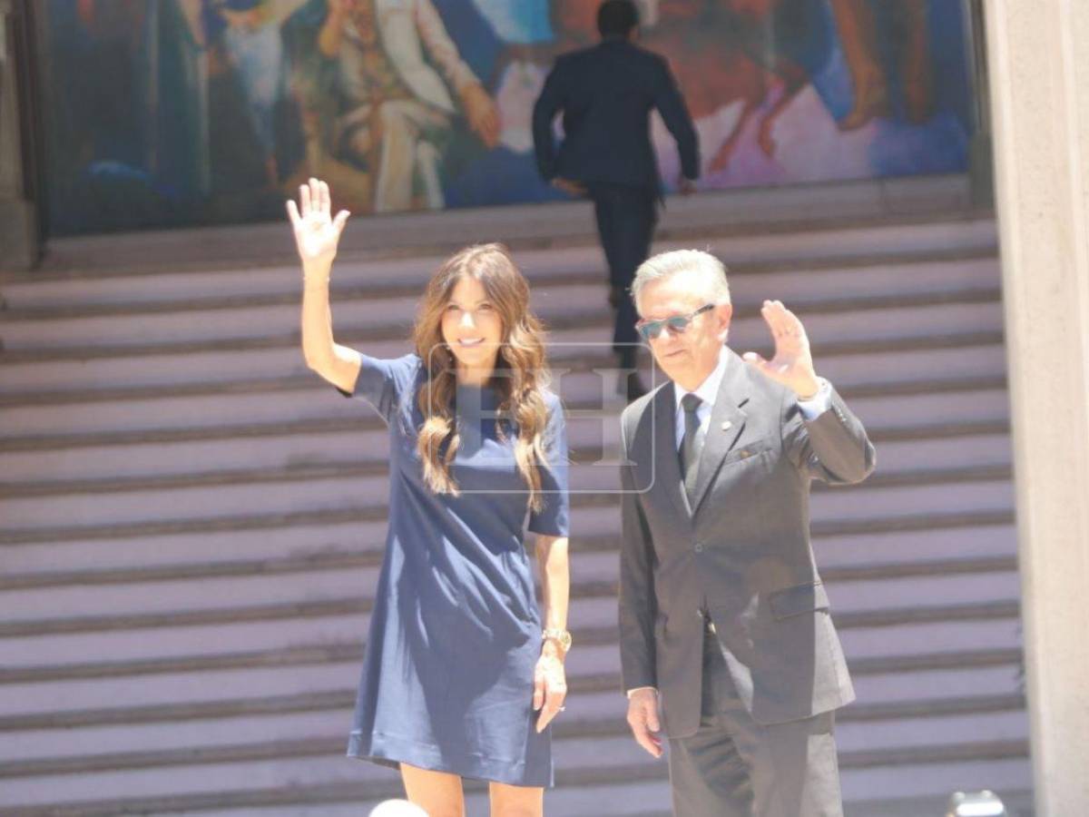 En fotos: así fue la llegada de Kristi Noem a Casa Presidencial